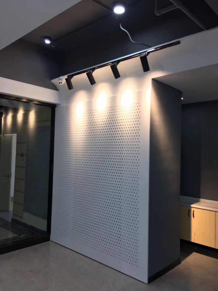 培訓(xùn)教室裝飾已完工4.jpg